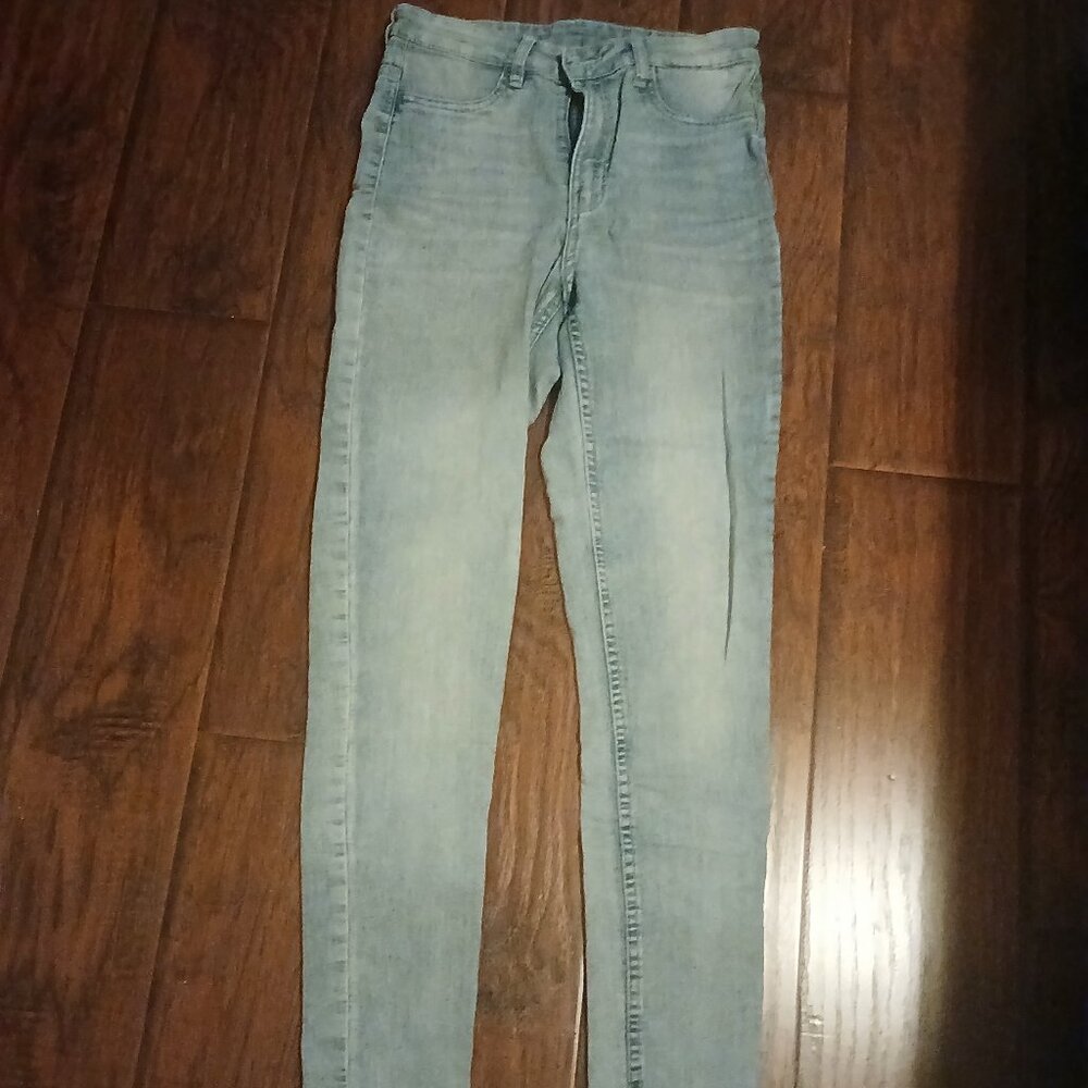 Skinny jeans